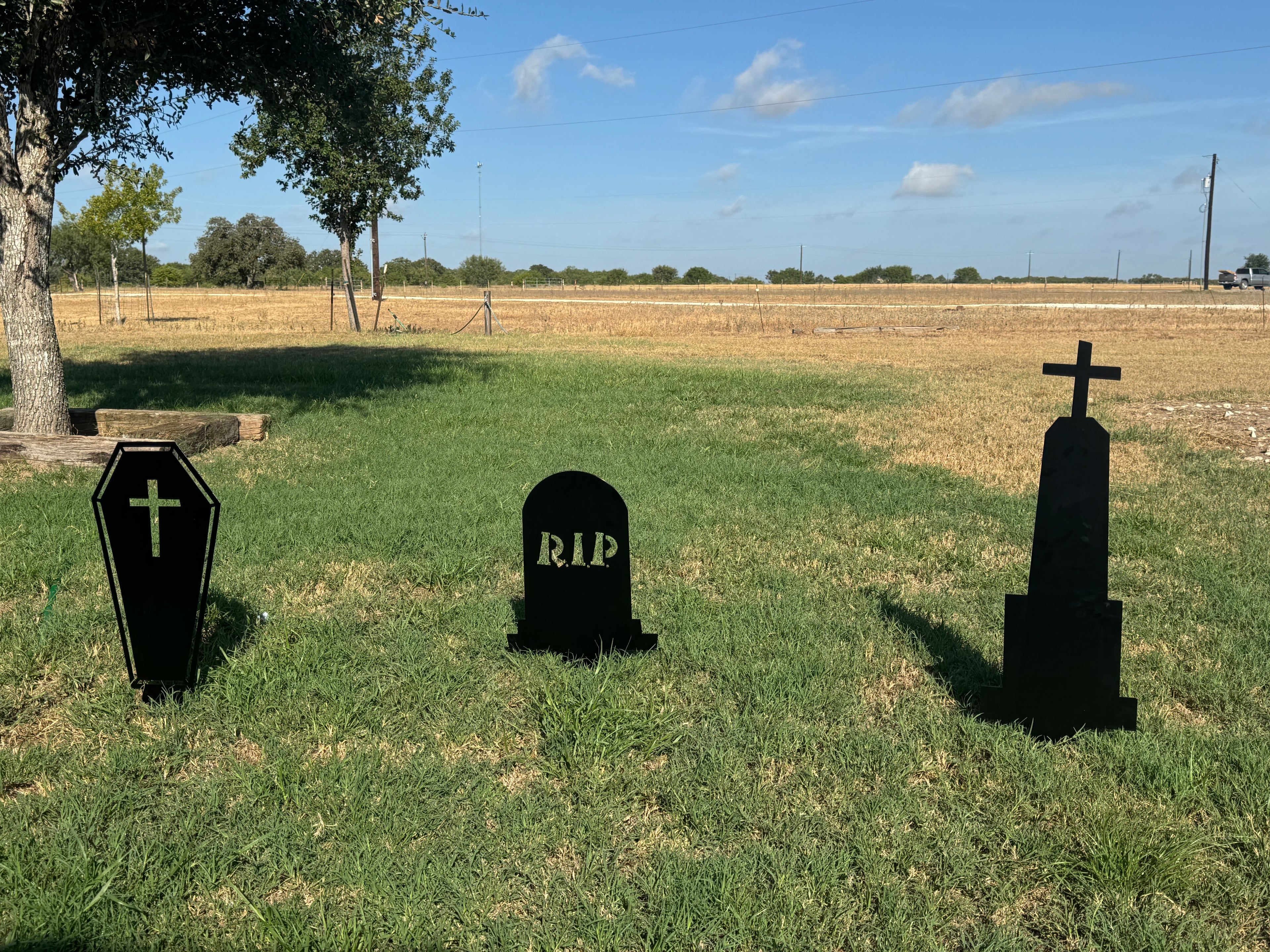 Halloween Tombstones Yard Décor , Zombie Graveyard (Set of 3)