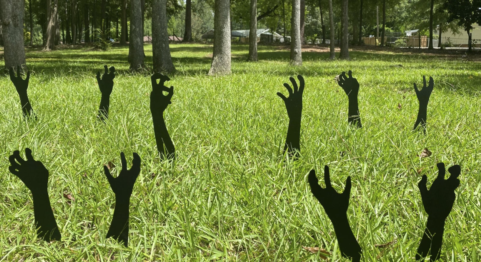 Zombie Hands Metal Yard Stake (Pack of 10)